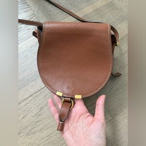 Chloé Marcie Small Saddle Crossbody Bag Chestnut Brown Pebbled leather